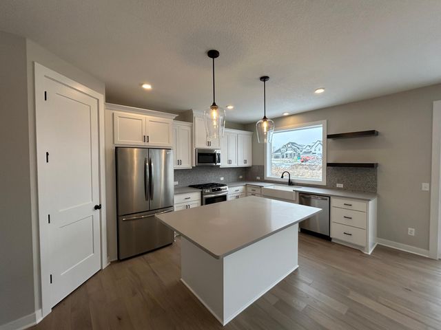 6546 108th Street S, Cottage Grove, MN 55016