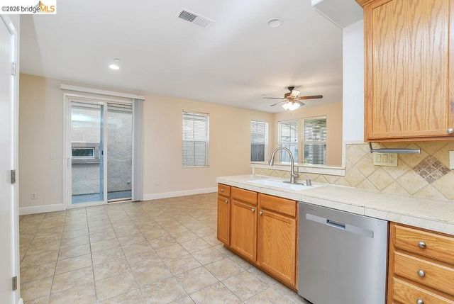 101 Pelican St, Brentwood, CA 94513