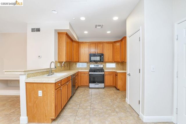101 Pelican St, Brentwood, CA 94513