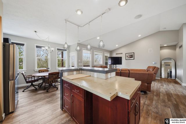 1757 NW Flader Court, Lincoln, NE 68528