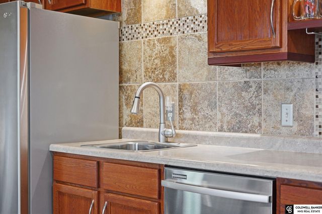 1757 NW Flader Court, Lincoln, NE 68528
