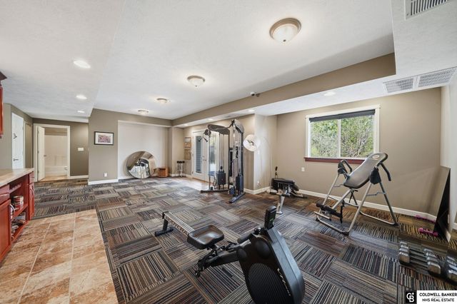 1757 NW Flader Court, Lincoln, NE 68528