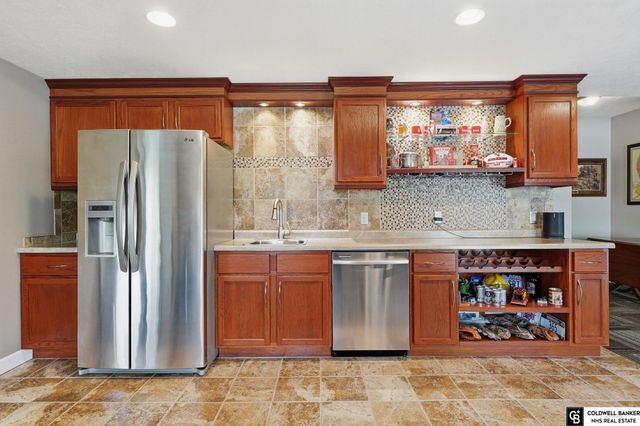 1757 NW Flader Court, Lincoln, NE 68528