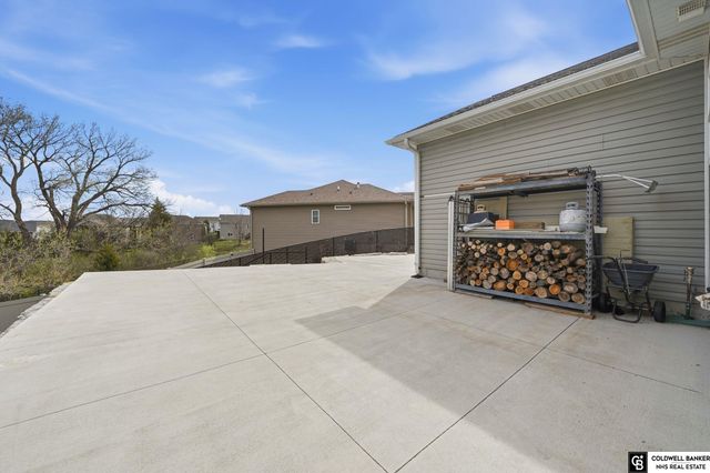1757 NW Flader Court, Lincoln, NE 68528