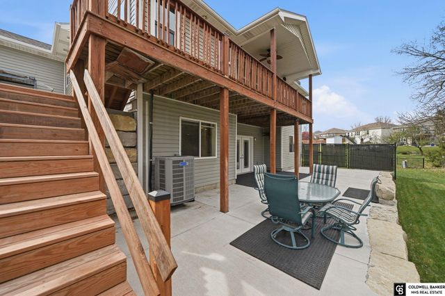 1757 NW Flader Court, Lincoln, NE 68528