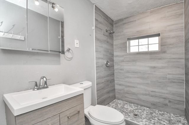 1008 Vista Road, Pasadena, TX 77504