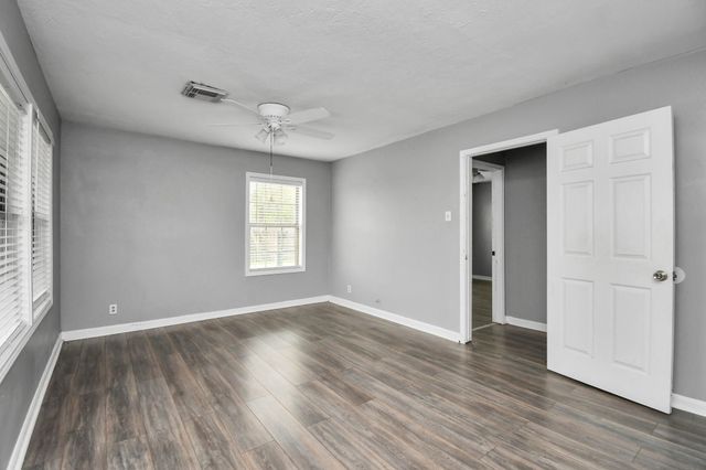 1008 Vista Road, Pasadena, TX 77504