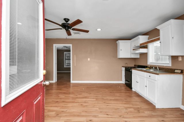 1008 Vista Road, Pasadena, TX 77504