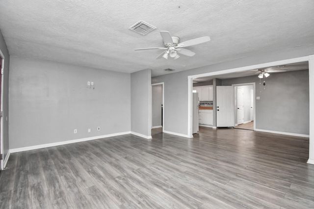 1008 Vista Road, Pasadena, TX 77504