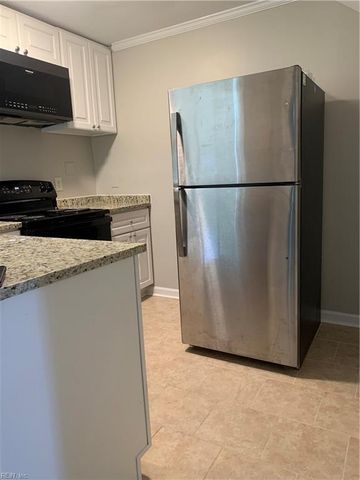 525 North St Apt 1, Portsmouth, VA 23704