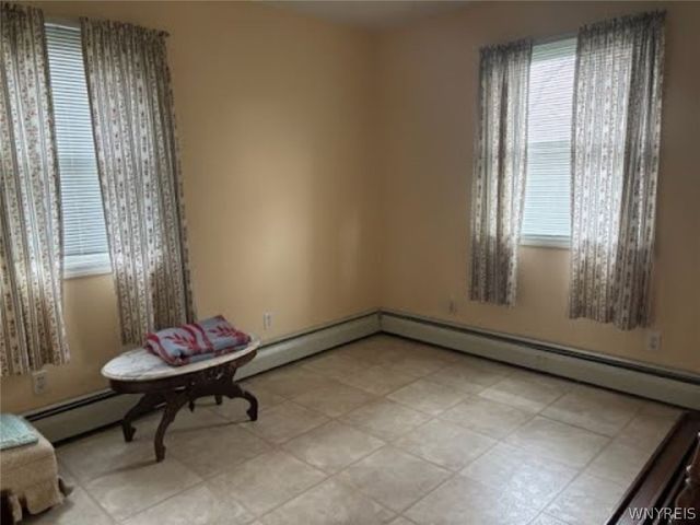 28 Crescent Road, Grand Island, NY 14072