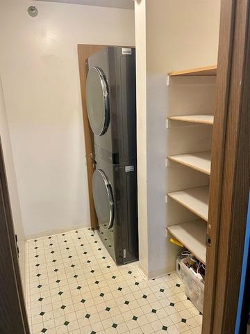 4151 Boone Avenue N 202, New Hope, MN 55427