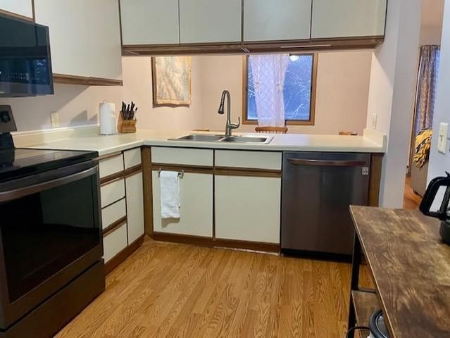 4151 Boone Avenue N 202, New Hope, MN 55427