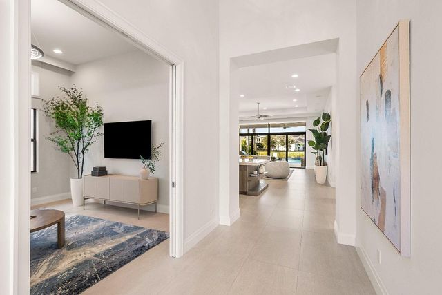 17135 Abruzzo Avenue, Boca Raton, FL 33496