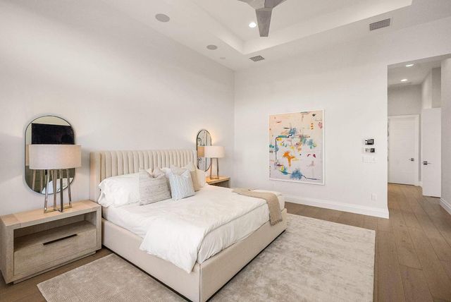 17135 Abruzzo Avenue, Boca Raton, FL 33496