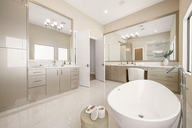 17135 Abruzzo Avenue, Boca Raton, FL 33496