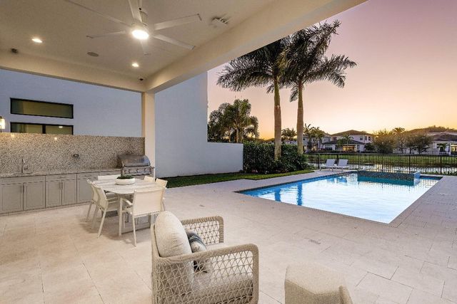 17135 Abruzzo Avenue, Boca Raton, FL 33496