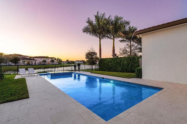 17135 Abruzzo Avenue, Boca Raton, FL 33496