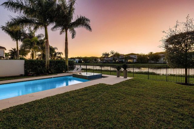 17135 Abruzzo Avenue, Boca Raton, FL 33496