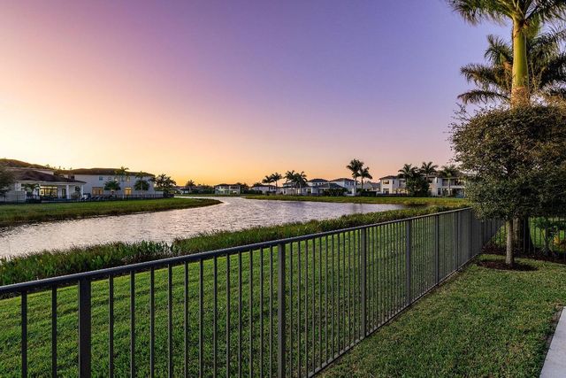 17135 Abruzzo Avenue, Boca Raton, FL 33496