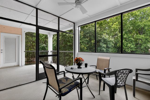 1025 Riverland Woods Place Apt 220, Charleston, SC 29412