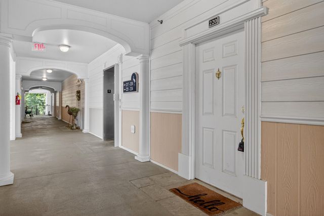 1025 Riverland Woods Place Apt 220, Charleston, SC 29412