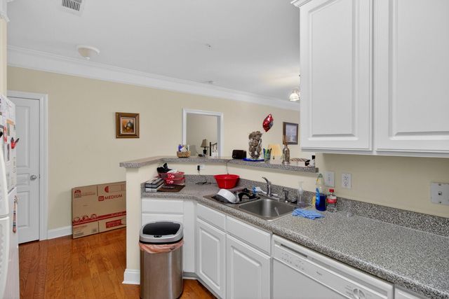 1025 Riverland Woods Place Apt 220, Charleston, SC 29412