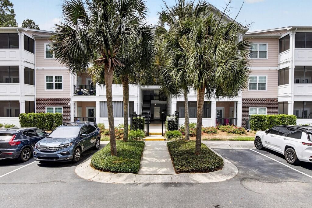 1025 Riverland Woods Place Apt 220, Charleston, SC 29412
