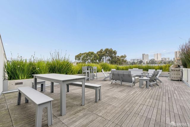 400 Grove Street 101, San Francisco, CA 94102