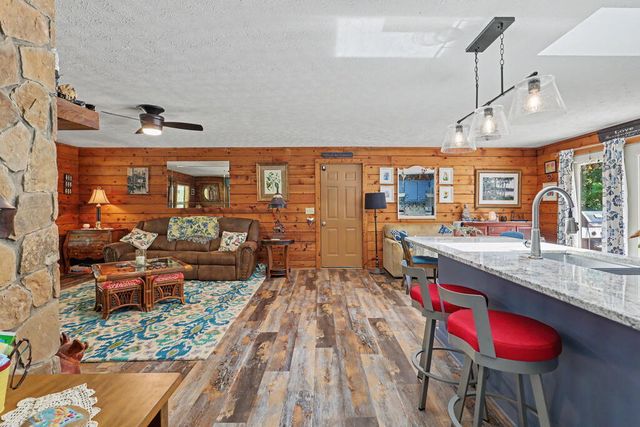 6 Deer Run Drive, Murphy, NC 28906