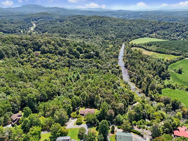 6 Deer Run Drive, Murphy, NC 28906