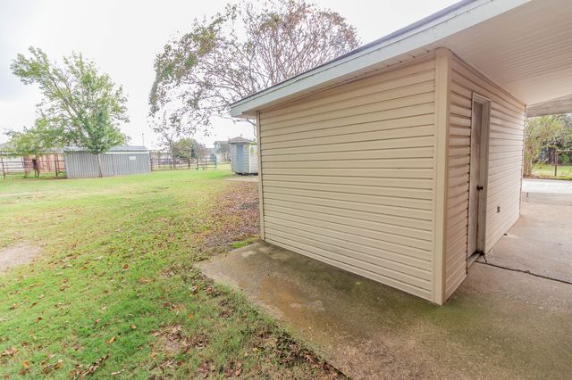 801 S Sutton Street, Mabank, TX 75147
