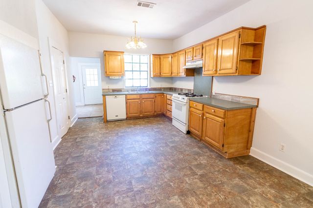 801 S Sutton Street, Mabank, TX 75147