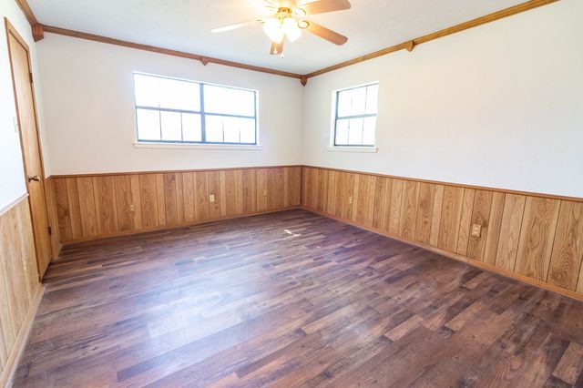 801 S Sutton Street, Mabank, TX 75147