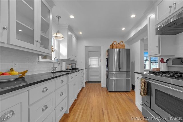 2245 E 22nd Place S, Tulsa, OK 74114