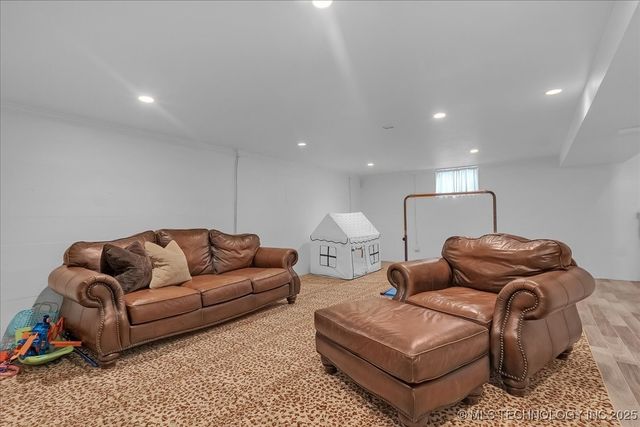 2245 E 22nd Place S, Tulsa, OK 74114