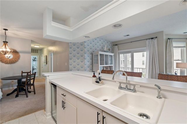 2301 Beach Haven Dr Apt 202, Virginia Beach, VA 23451