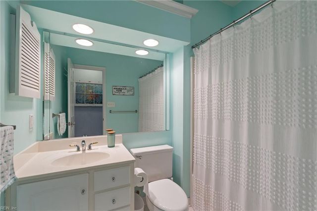 2301 Beach Haven Dr Apt 202, Virginia Beach, VA 23451