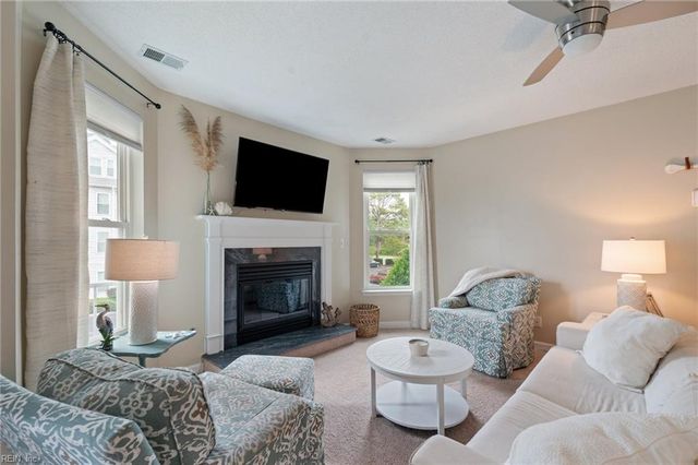 2301 Beach Haven Dr Apt 202, Virginia Beach, VA 23451