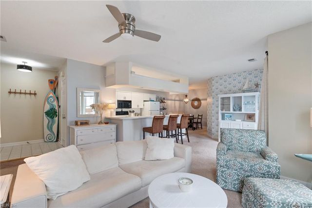 2301 Beach Haven Dr Apt 202, Virginia Beach, VA 23451