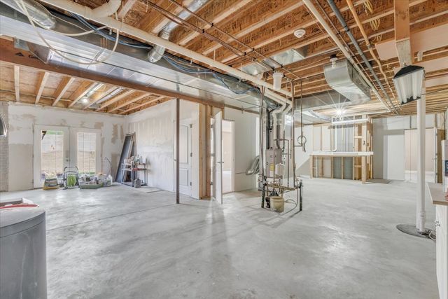 27090 238th Street, Le Claire, IA 52753