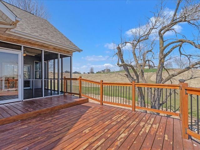 27090 238th Street, Le Claire, IA 52753