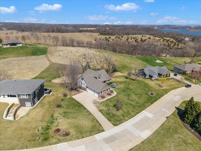 27090 238th Street, Le Claire, IA 52753