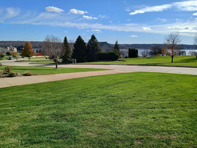 27090 238th Street, Le Claire, IA 52753