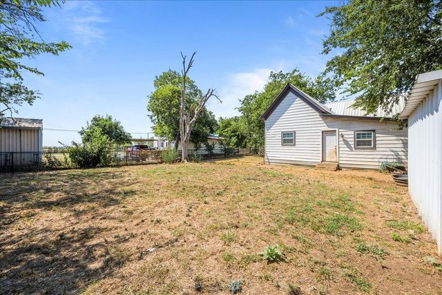 682 Utah Street, China Spring, TX 76633