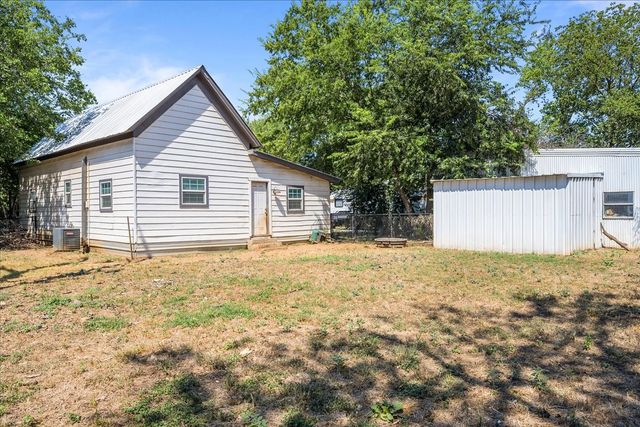 682 Utah Street, China Spring, TX 76633