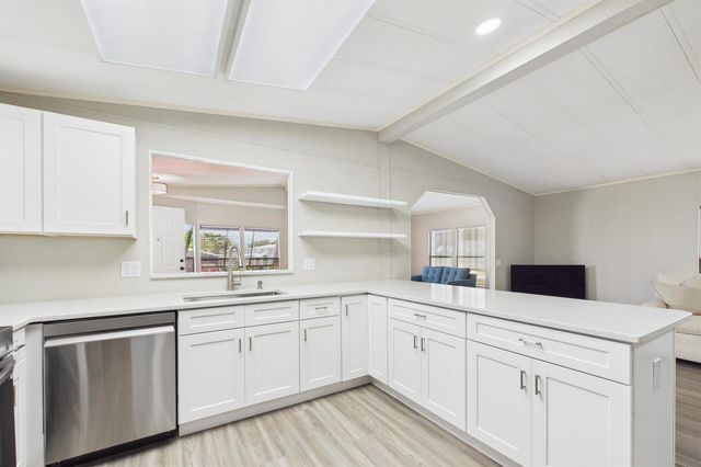 7831 SE Shenandoah Drive, Hobe Sound, FL 33455