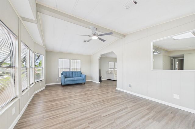 7831 SE Shenandoah Drive, Hobe Sound, FL 33455