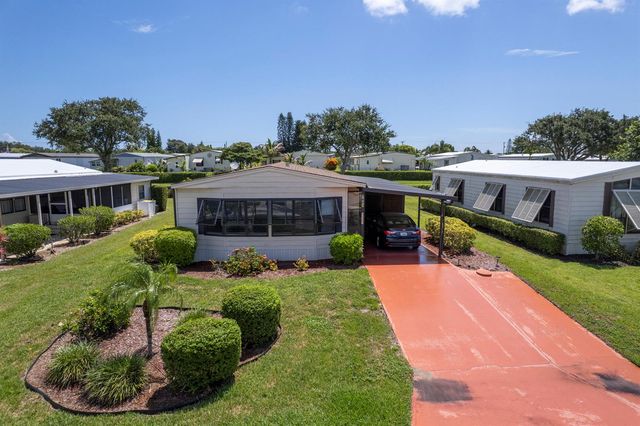 7831 SE Shenandoah Drive, Hobe Sound, FL 33455