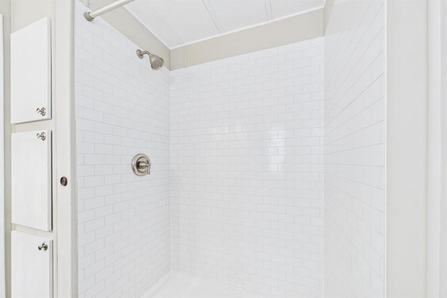 7831 SE Shenandoah Drive, Hobe Sound, FL 33455